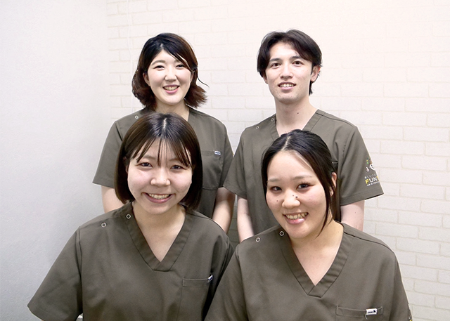 スタッフ集合写真